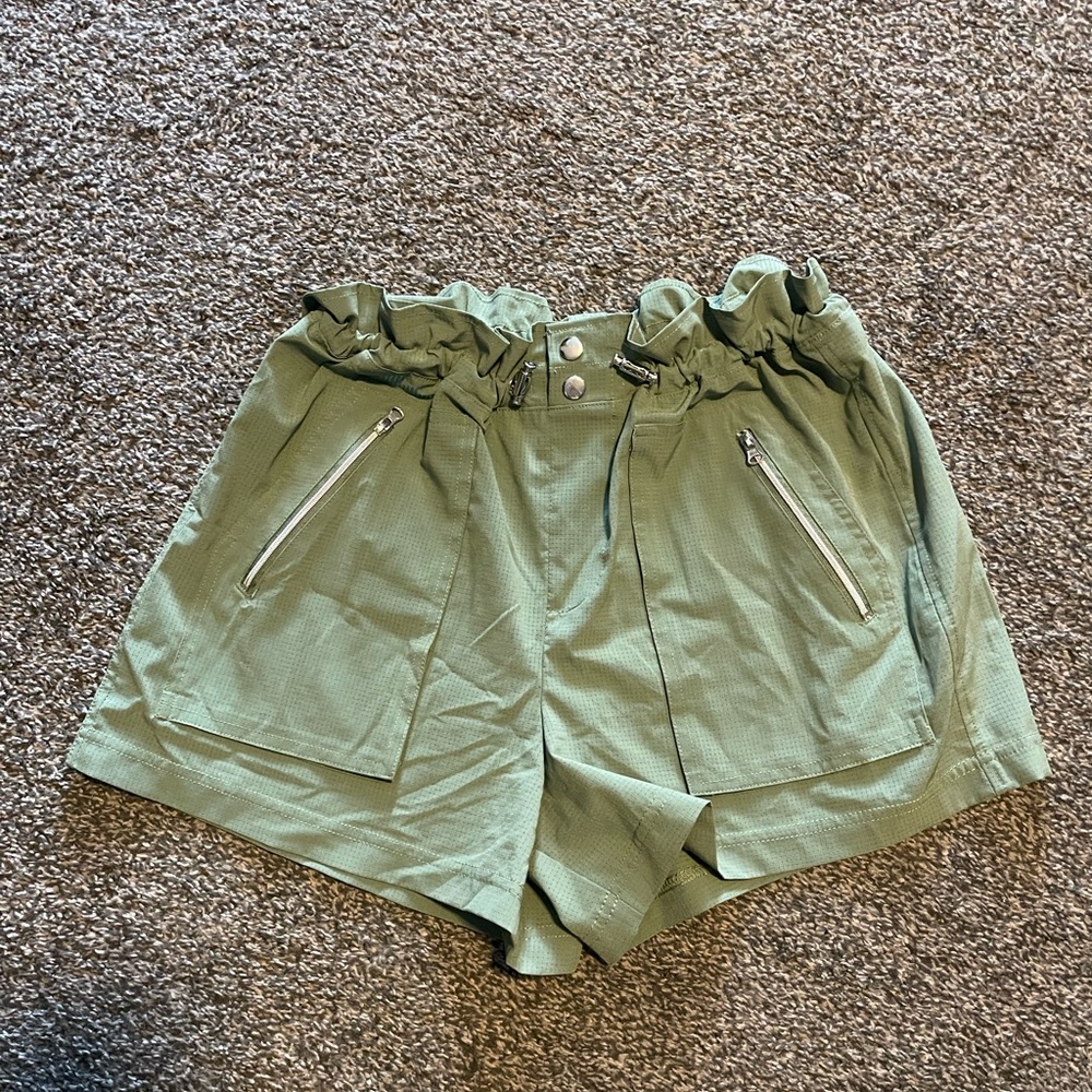 High Waist Green Shorts with Elastic Waistband